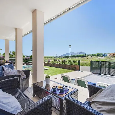 Marisa I Villa Alcudia (Mallorca)